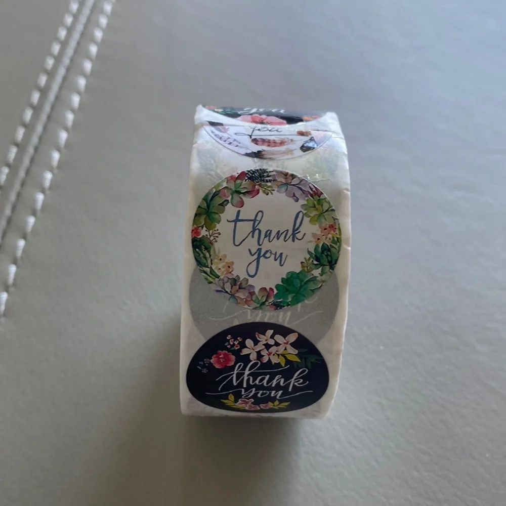 New 1 Roll of 500 thank you stickers one inch size